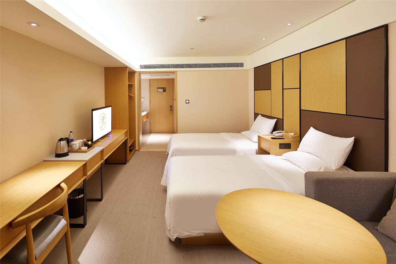 7 Days Inn Shanghai Minhang Dongchuan Road Jiaotong University Exterior photo
